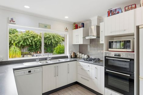 Photo of property in 3 Nicholas Place, Waikanae Beach, Waikanae, 5036