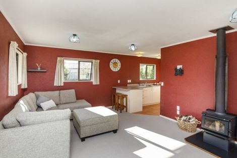 Photo of property in 16 Wear Street, Rongotea, 4476