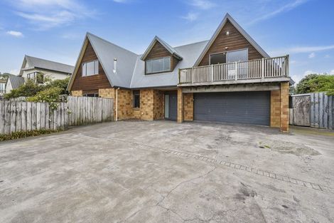 Photo of property in 10a Lambley Road, Titahi Bay, Porirua, 5022