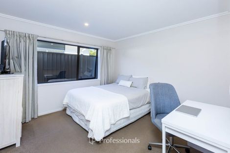 Photo of property in 27 Somerby Mews, Silverstream, Upper Hutt, 5019