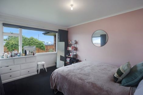 Photo of property in 94 Mcmurdo Street, Tinwald, Ashburton, 7700