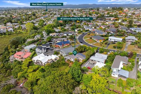 Photo of property in 49 Jaemont Avenue, Te Atatu South, Auckland, 0610
