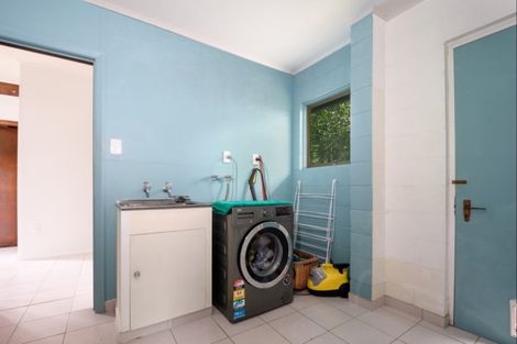 Photo of property in 2 Huia Street, Waikawa, Picton, 7220