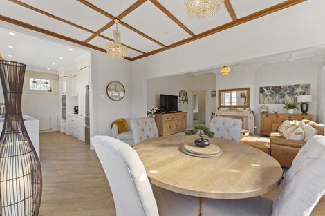 Photo of property in 39 Wallace Place, Westown, New Plymouth, 4310