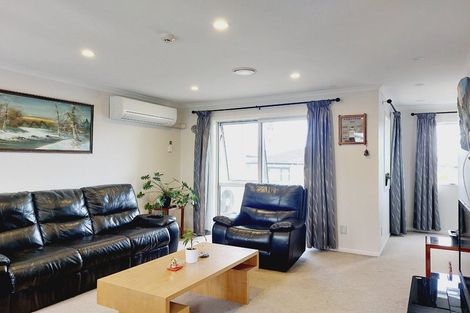 Photo of property in 3 Laquinta Place, Flat Bush, Auckland, 2019