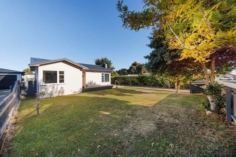 Photo of property in 4 Milton Street, Roslyn, Palmerston North, 4414
