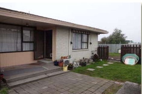 Photo of property in 2/471 Wairakei Road, Burnside, Christchurch, 8053