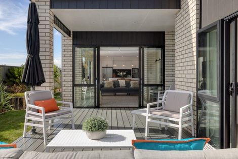 Photo of property in 11 Sarcodia Place, Papamoa Beach, Papamoa, 3118