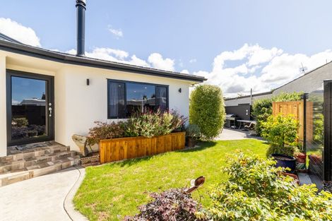 Photo of property in 9 Bassett Place, Taradale, Napier, 4112