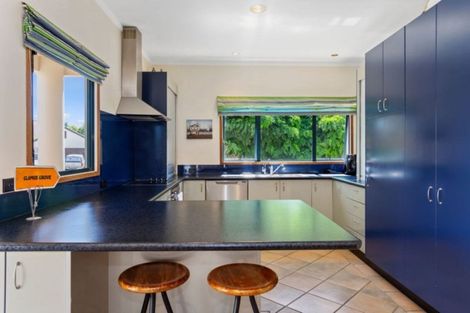 Photo of property in 1 Glamis Grove, Bethlehem, Tauranga, 3110