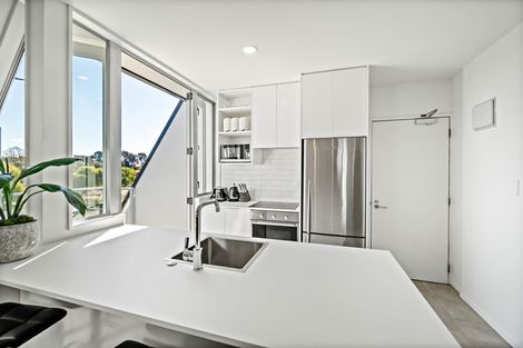 Photo of property in 15/15 Peterborough Street, Christchurch Central, Christchurch, 8013