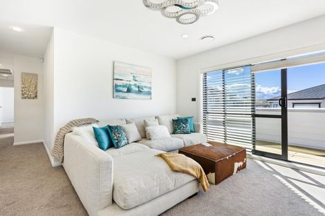 Photo of property in 40 Bounty Road, Long Bay, Auckland, 0630