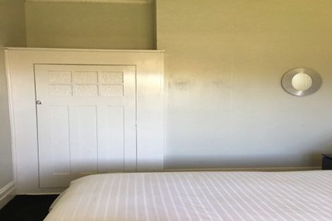 Photo of property in 74 Hargest Crescent, Saint Clair, Dunedin, 9012