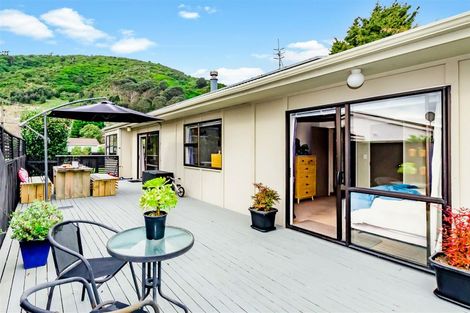 Photo of property in 72a Elizabeth Street, Waikanae, 5036