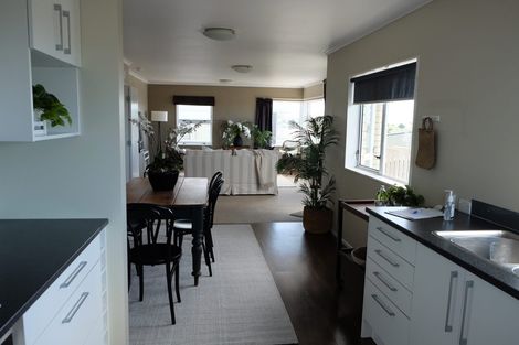 Photo of property in 1/15 Chatswood Grove, Fitzroy, New Plymouth, 4312