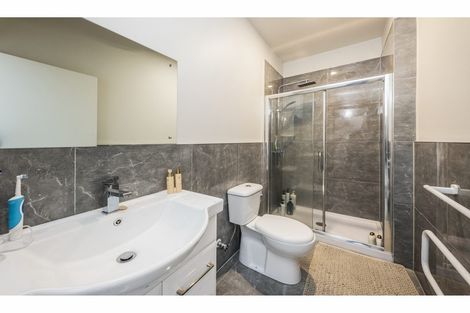 Photo of property in 1 Te Aparangi Road, Papakura, 2110