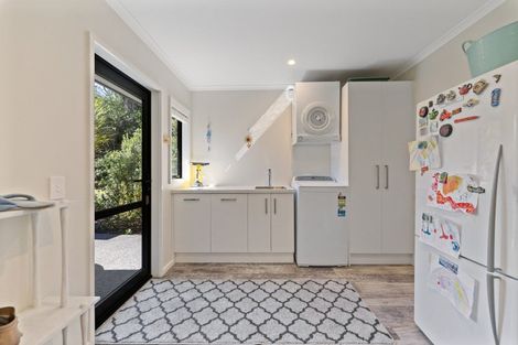 Photo of property in 68 Parawera Drive, Acacia Bay, Taupo, 3330