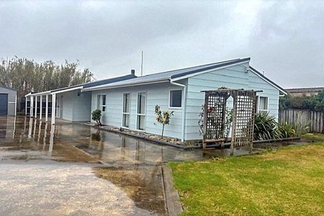 Photo of property in 129 Seabury Avenue, Foxton Beach, Foxton, 4815