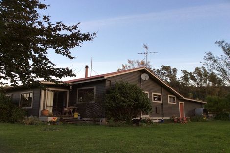 Photo of property in 325 Kumeroa Road, Kumeroa, Woodville, 4997