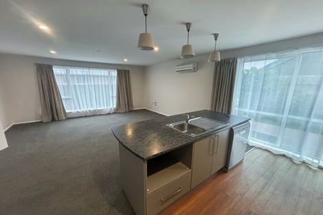 Photo of property in 2/402a Wairakei Road, Burnside, Christchurch, 8053