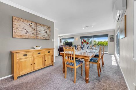 Photo of property in 3/58 Takutai Avenue, Half Moon Bay, Auckland, 2012