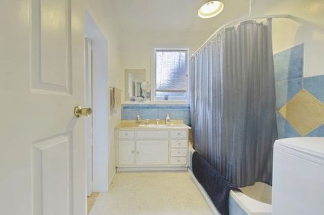 Photo of property in 165 Shakespeare Road, Bluff Hill, Napier, 4110