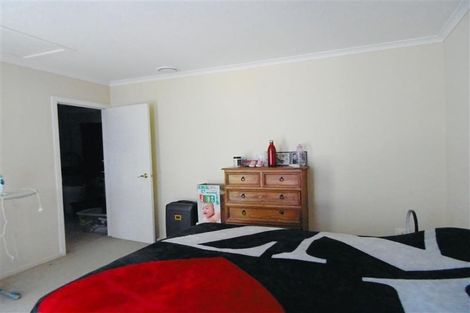 Photo of property in 1/39 Awanui Street, Merrilands, New Plymouth, 4312