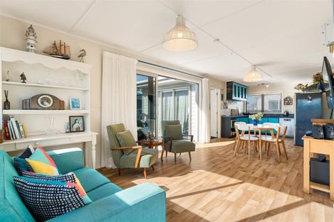 Photo of property in 108a Riverview Road, Whangamata, 3620