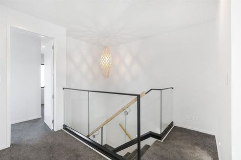 Photo of property in 1a Mcfaddens Road, St Albans, Christchurch, 8052