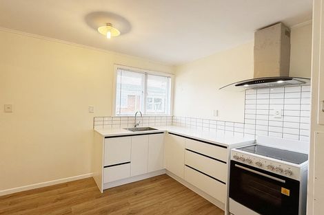 Photo of property in 1/6 Edgewater Drive, Pakuranga, Auckland, 2010