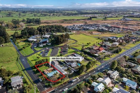 Photo of property in 490 Don Buck Road, Massey, Auckland, 0614