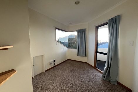 Photo of property in 15 Del Mar Place, Merrilands, New Plymouth, 4312