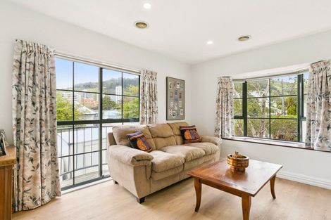 Photo of property in 16a Hobson Street, Thorndon, Wellington, 6011