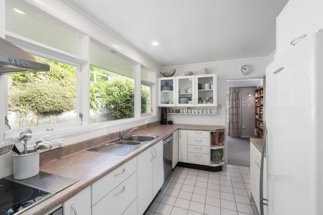 Photo of property in 73 Spencer Street, Crofton Downs, Wellington, 6035