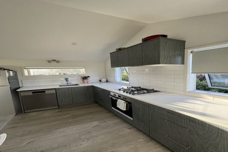 Photo of property in 60 Roberts Road, Matakatia, Whangaparaoa, 0930