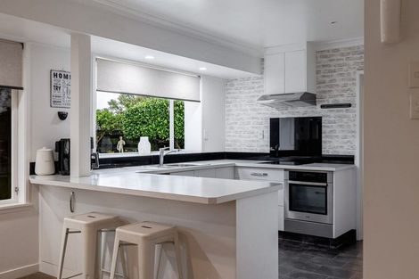 Photo of property in 19 Anaru Place, Awapuni, Palmerston North, 4412