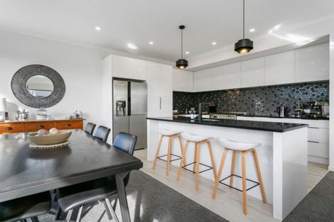 Photo of property in 2/30 Jarrett Terrace, Leamington, Cambridge, 3432