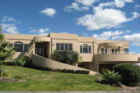 Photo of property in 5 Downing Place, Welcome Bay, Tauranga, 3112
