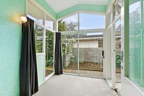 Photo of property in 6 Magnolia Drive, Westown, New Plymouth, 4310