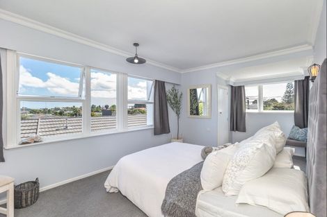 Photo of property in 35 Chester Street, Levin, 5510