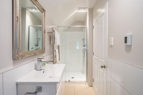 Photo of property in 29 Padnell Crescent, Paparangi, Wellington, 6037