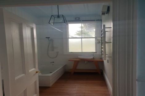 Photo of property in 21 Shine Road, South Head, Helensville, 0874