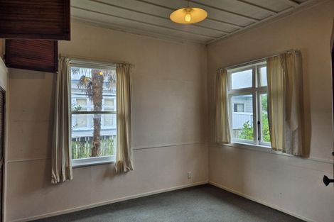 Photo of property in 11 Amesbury Street, Palmerston North, 4410