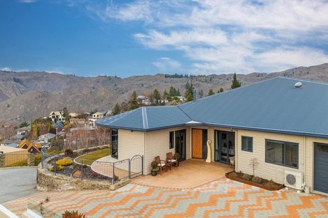 Photo of property in 22 Bodkin Road, Bridge Hill, Alexandra, 9320