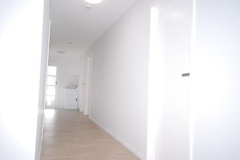 Photo of property in 1/163 Onewa Road, Birkenhead, Auckland, 0626