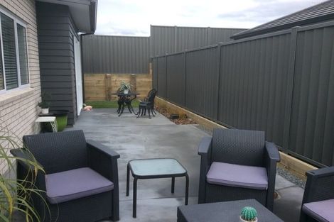 Photo of property in 18 Raynor Crescent, Pyes Pa, Tauranga, 3112