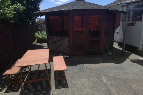 Photo of property in 4 Pettit Place, Manukau, Auckland, 2025