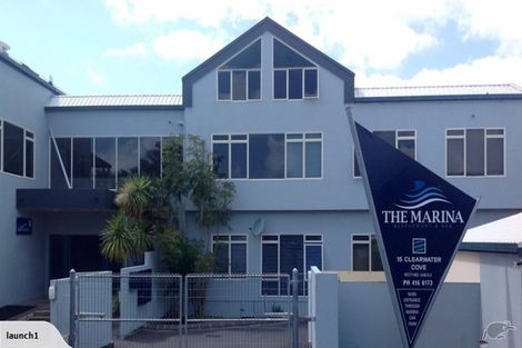 Photo of property in 9/15 Clearwater Cove, West Harbour, Auckland, 0618