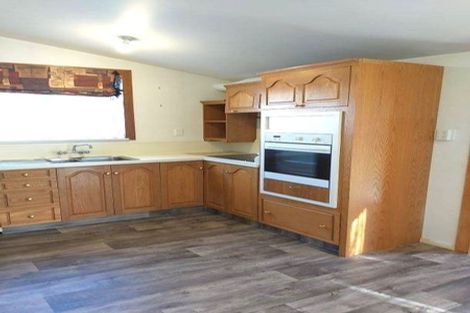 Photo of property in 30 Romilly Street, Westport, 7825