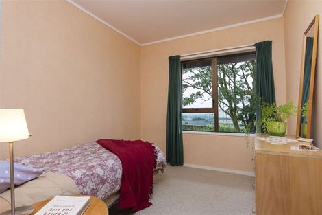 Photo of property in 6 Dunolly Place, Pukekohe, 2120